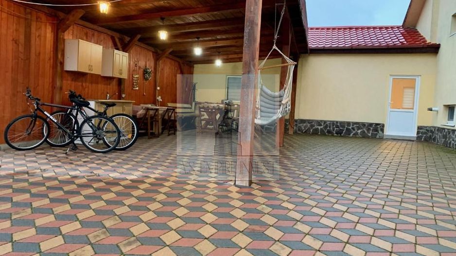 Casa/Villa 8 camere, 1100 mp teren - zona Ultracentral/Sanpetru - Poză 9