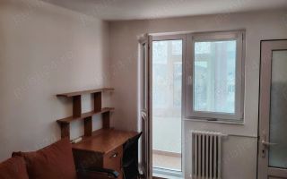 Închiriez apartament cu o camera zona Podu Ros - Poză 7