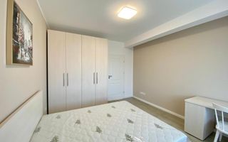 Apartament 3 camere aflat la 2 pași de UMF! Disponibil din 1 August - Poză 10