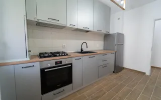 Apartament 2 camere + curte ~ Metrou Berceni - Poză 12