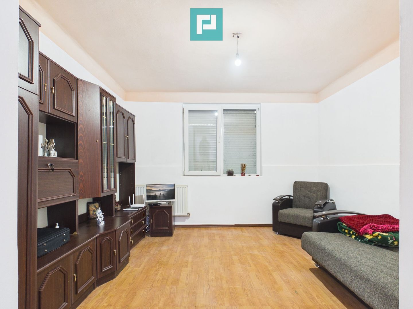 2 case separate + curte 1400 mp – Zona Dâmbovița - Poză 32