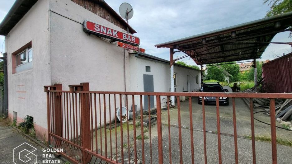 Imobil cu doua corpuri de cladire, oras Lipova - Poză 1