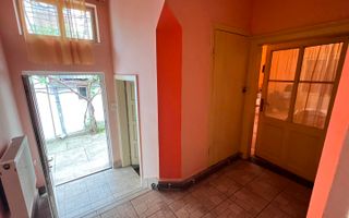 Casă săsească mobilata cu teren generos de 978 mp și anexe funcționale - Poză 3