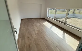 Închiriere spațiu mixt – Hală | Showroom | Birouri - Poză 15