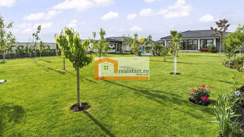Langa Padure, Vila P+Pod , 1500mp teren,  terasa 40mp,  complex securizat - Poză 32