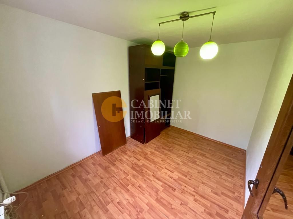 Apartament cu 3 camere - Etaj 1 - Bloc Fara Risc - Podu Ros - Poză 4