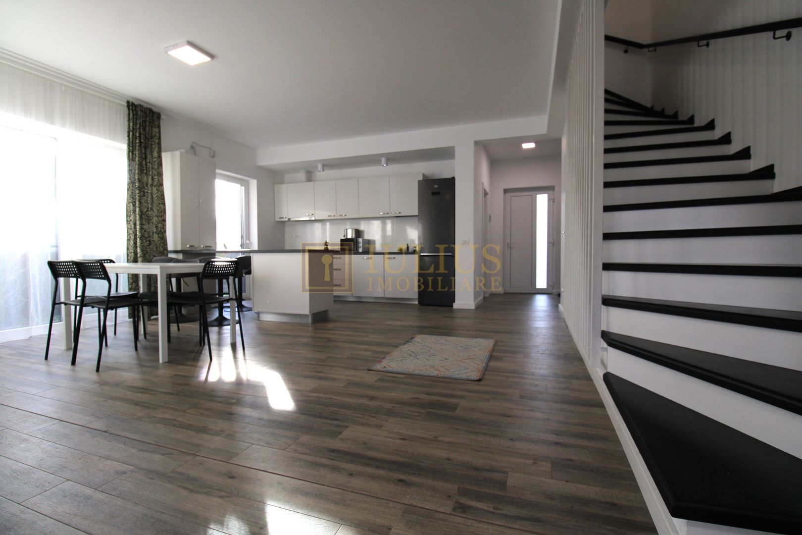 zona M.City Mall Moșnița Nouă; Duplex; 3 dormotoare, suprafata teren 325mp - Poză 4