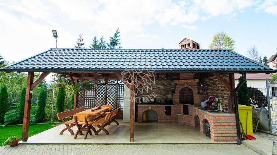 Pensiune Moderna 200 mp-teren 1000 mp-foisor-terasa-balcoane-Colibita - Poză 7