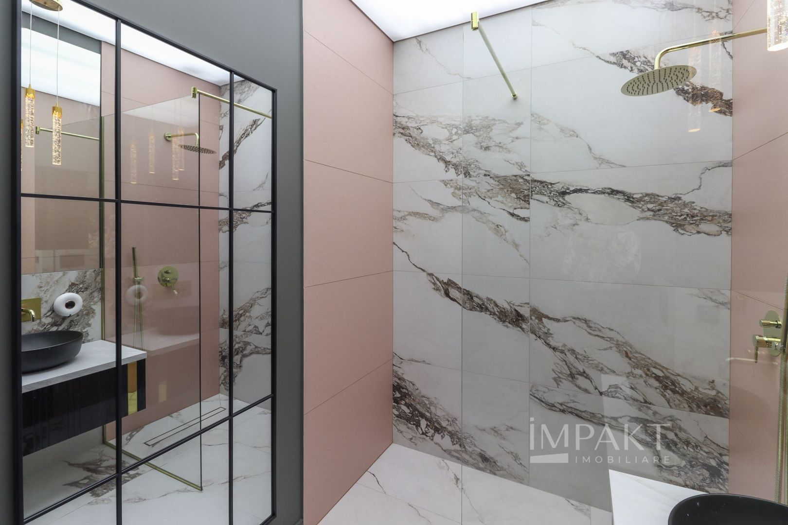 Oportunitate investitie! Vanzare casa cu 3 apartamente in Europa! - Poză 30