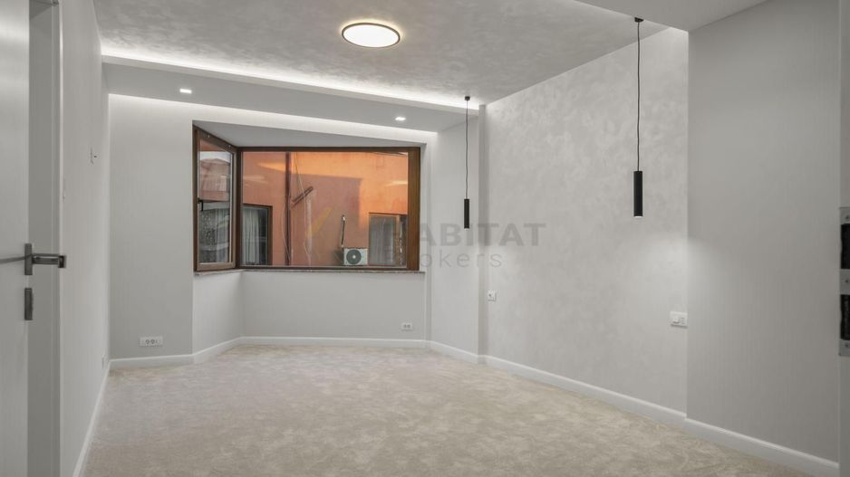 Vilă de lux  | Pipera – 7 camere, 5 băi, 4 terase | 1.500.000 EUR - Poză 28