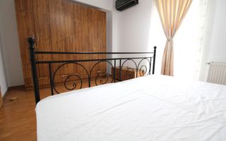 Apartament in zona Lipovei - Poză 9