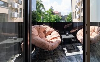 Apartamentcu 2 camere finisat lux in zona centrala - Poză 13