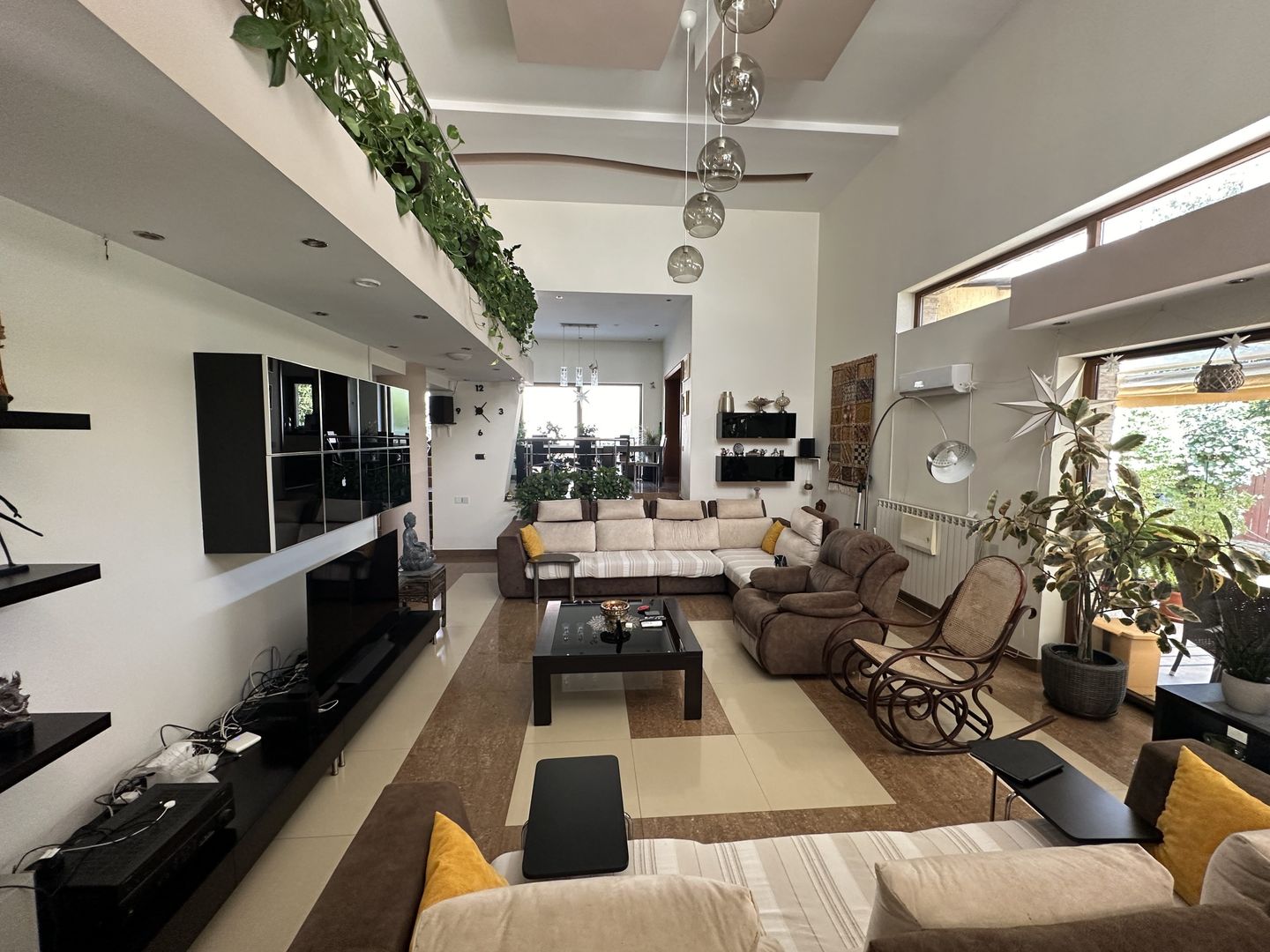 Iancu Nicolae- Vilă impresionantă-8 camere si 772 mp teren- comision 0 - Poză 11