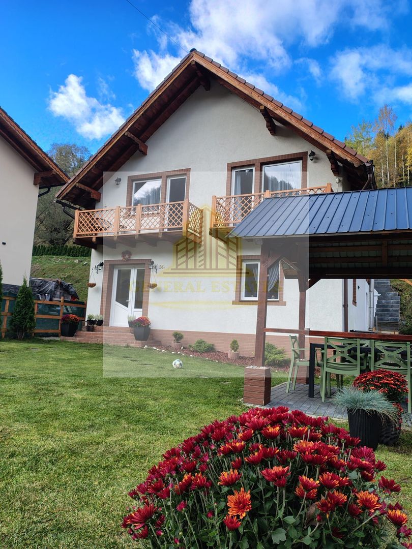 Casă de poveste în Moieciu de Sus - Poză 2