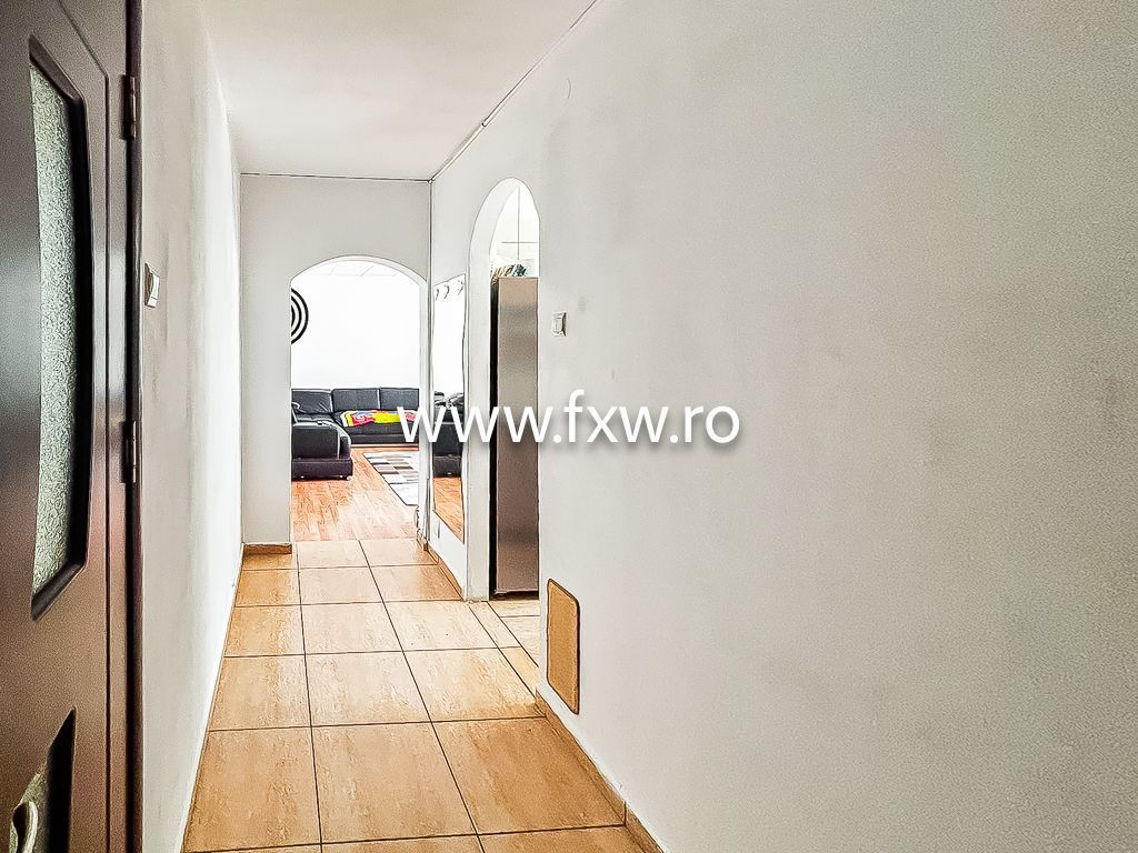 Apartament 3 camere semidecomandat, mobilat și utilat modern - Poză 6
