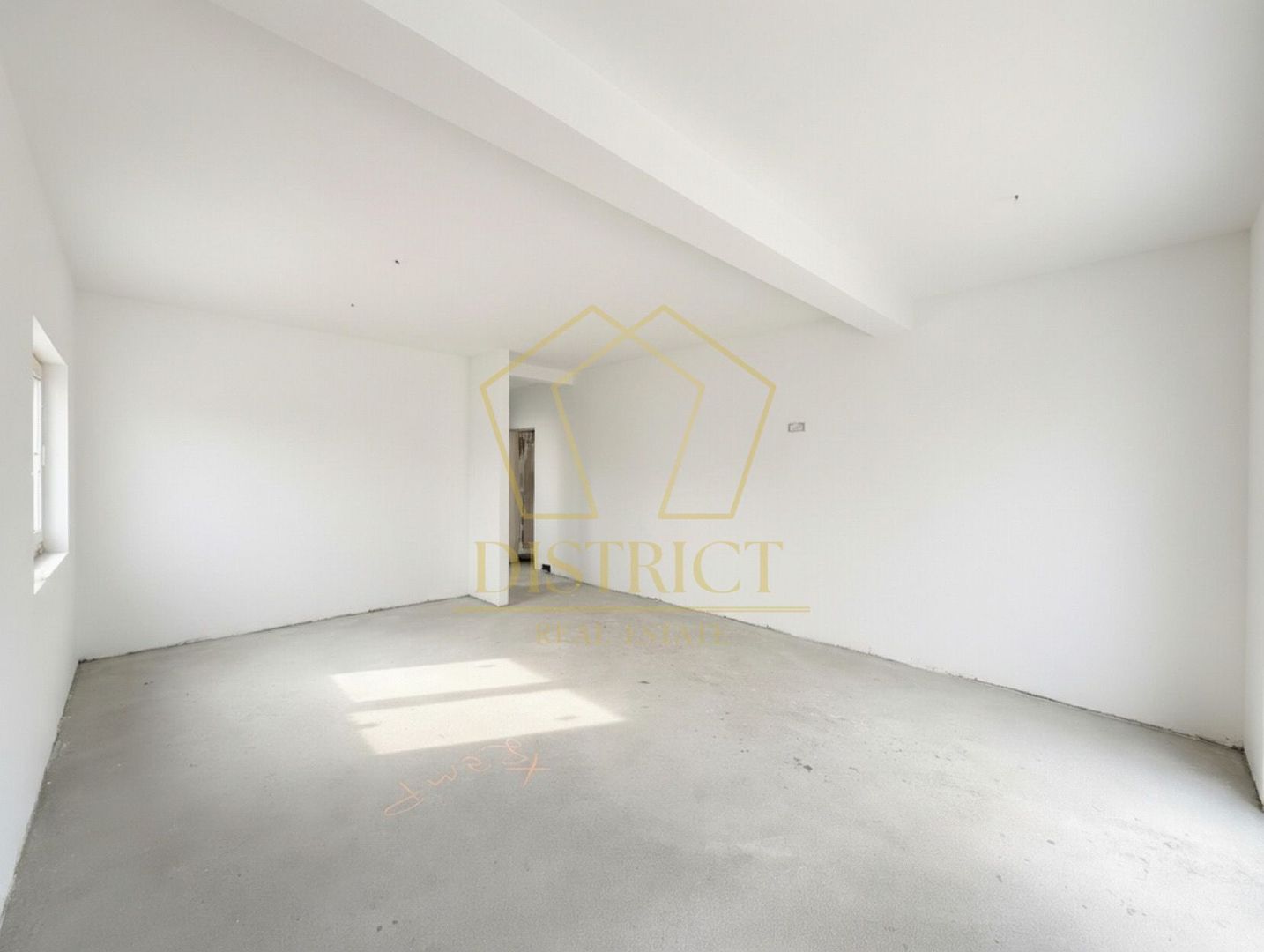 Duplex cu 4 camere, despărțit prin camera tehnica | Mosnita Veche | Lidl - Poză 6