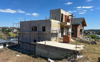 Casă vilă individuală cu 4 camere în Valea Adânca, teren 500 mp - Poză 2