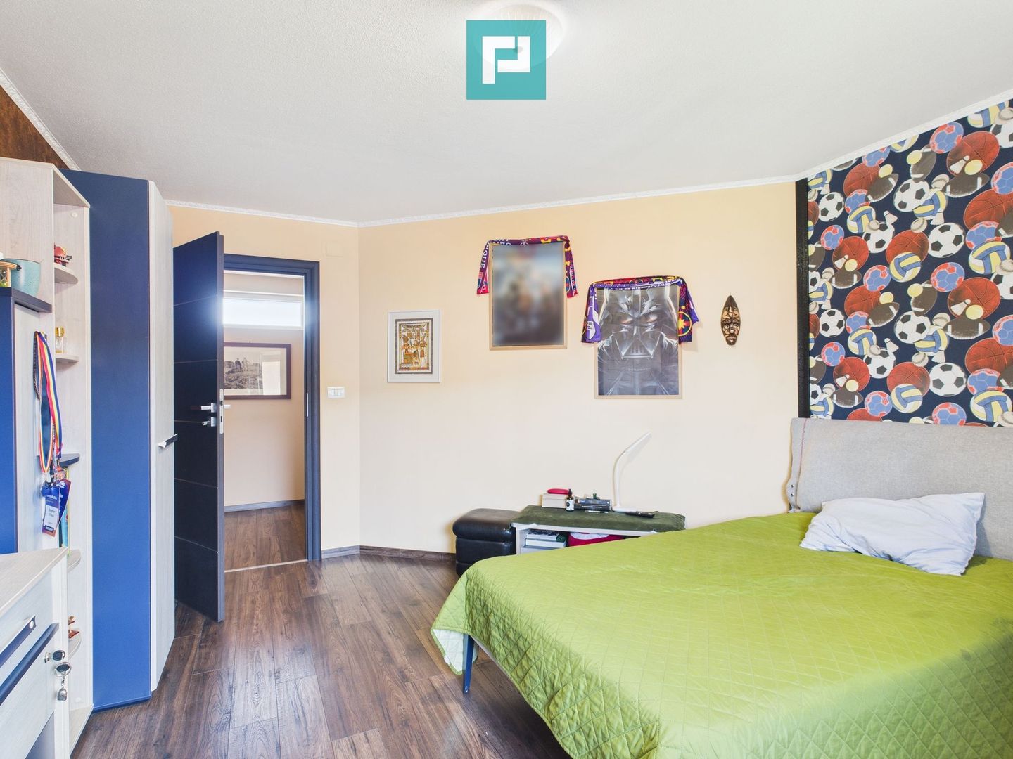 Casă și clădire de apartamente la Orțișoara - Poză 28