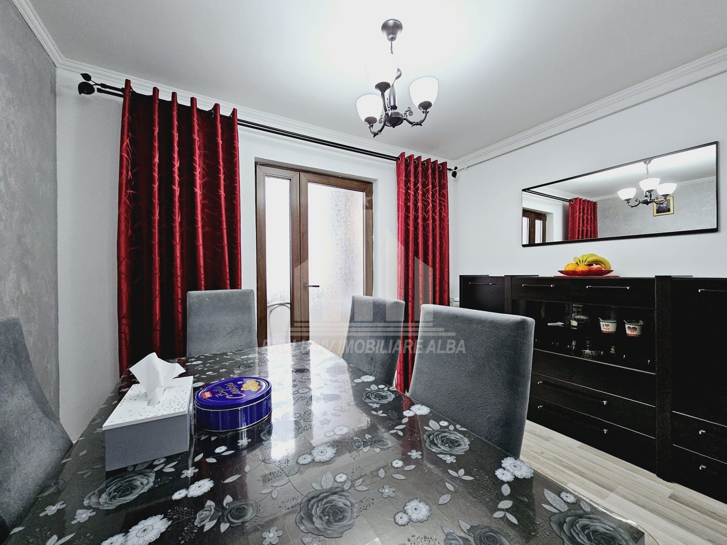 Apartament cu 3 camere de vanzare, Cetate - Poză 6