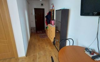 Apartament cu 3 camere și 2 locuri de parcare, zona Florilor. - Poză 1