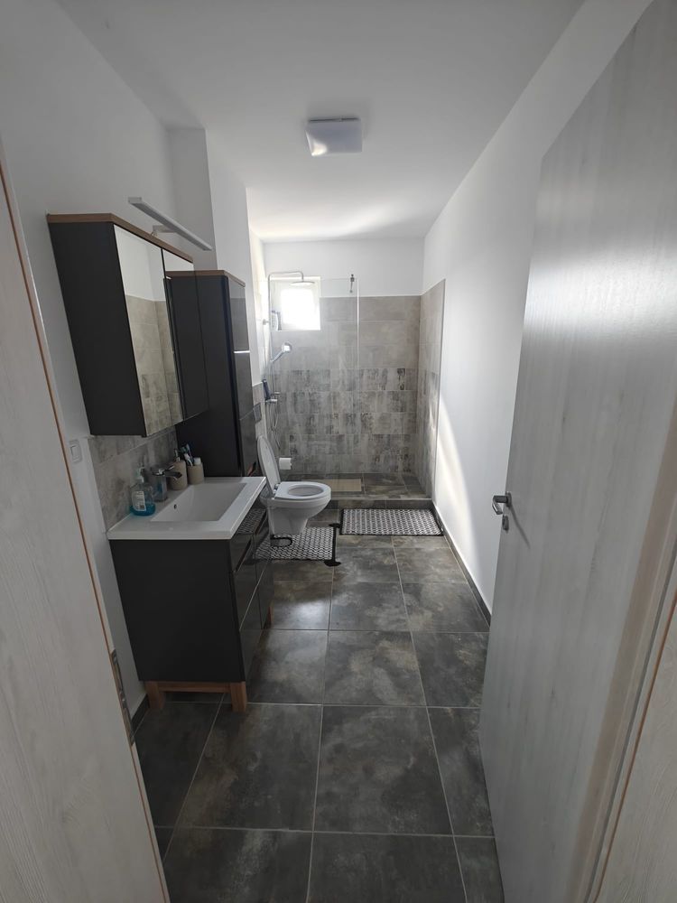 Duplex modern, complet mobilat și utilat – Moșnița Nouă - Poză 3