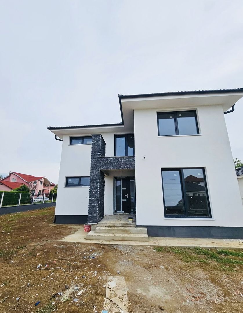 Casa semifinisata P+E zona Oncea - Poză 1