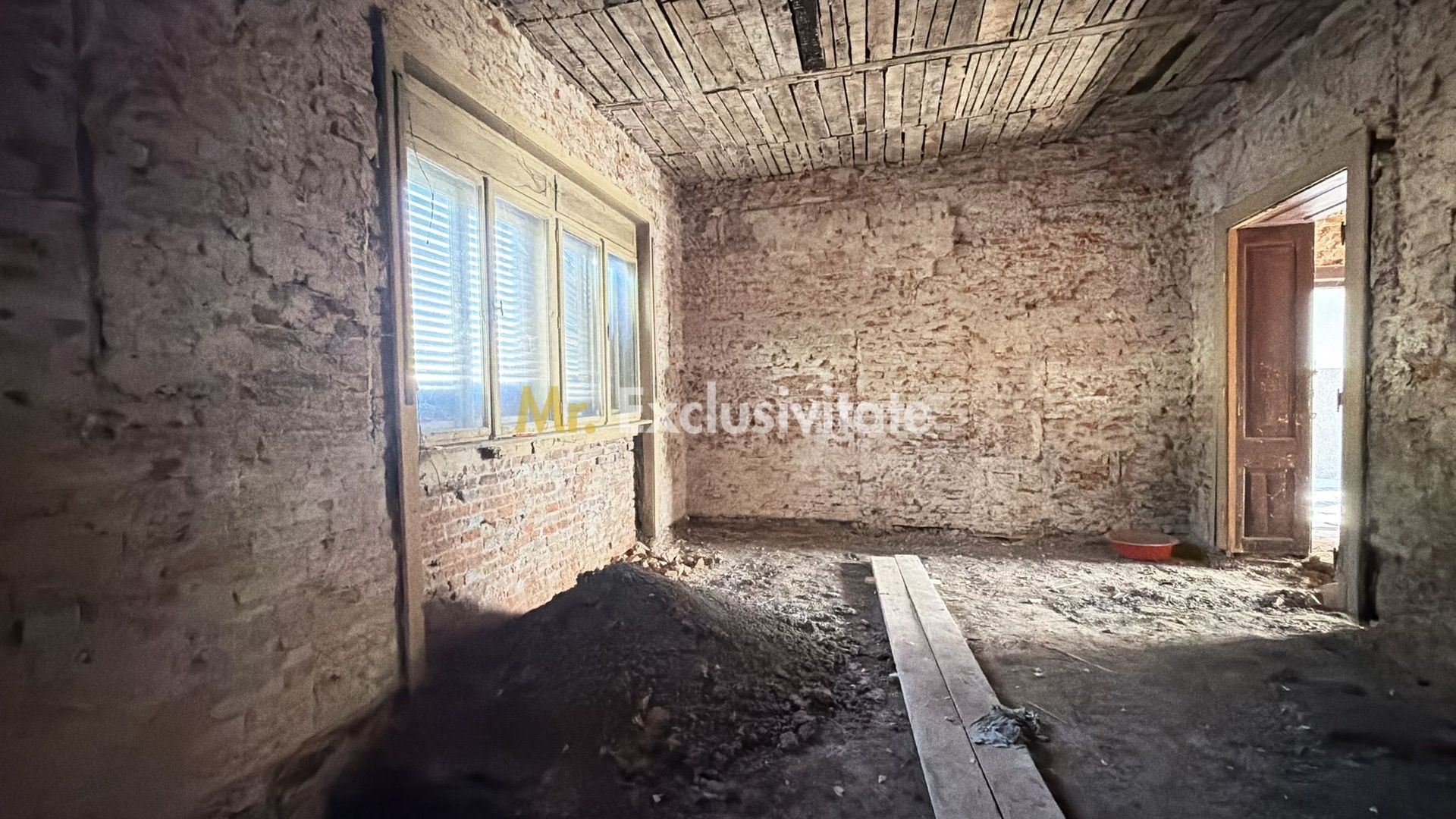 Apartament in Casă 2 camere Teren 100 mp / Str. 1 Dec. 1918 - Carei - Poză 5