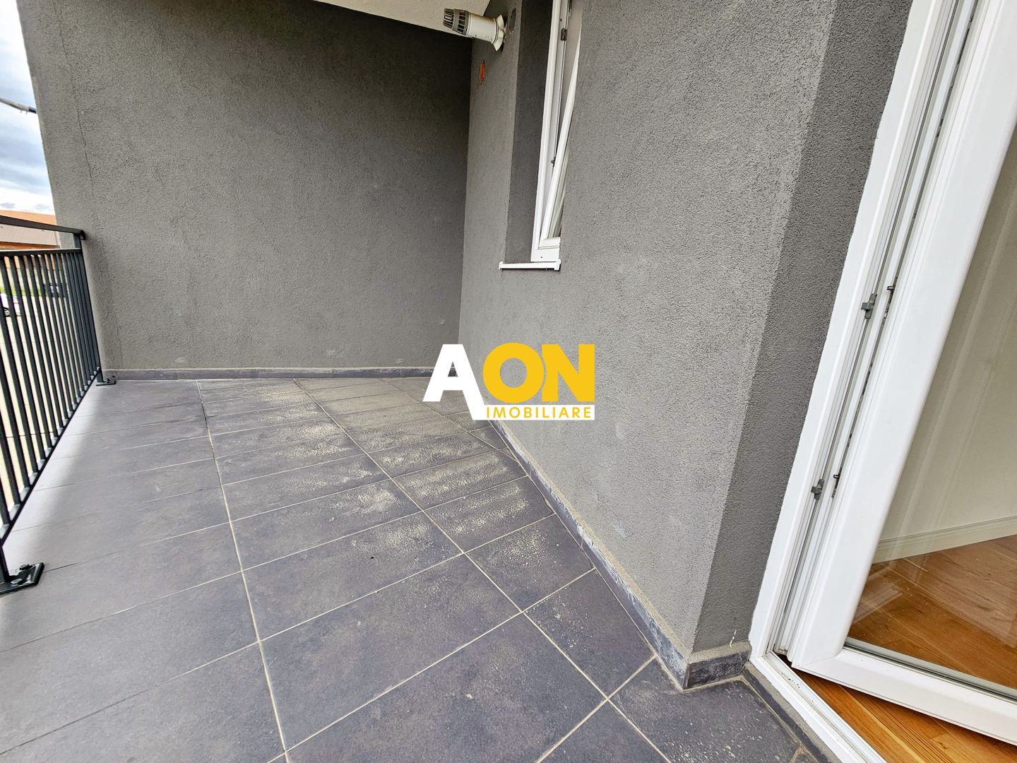 Apartament 2 camere, 43 mp utili + balcon 9 mp,  etaj 3, bloc nou - Poză 10