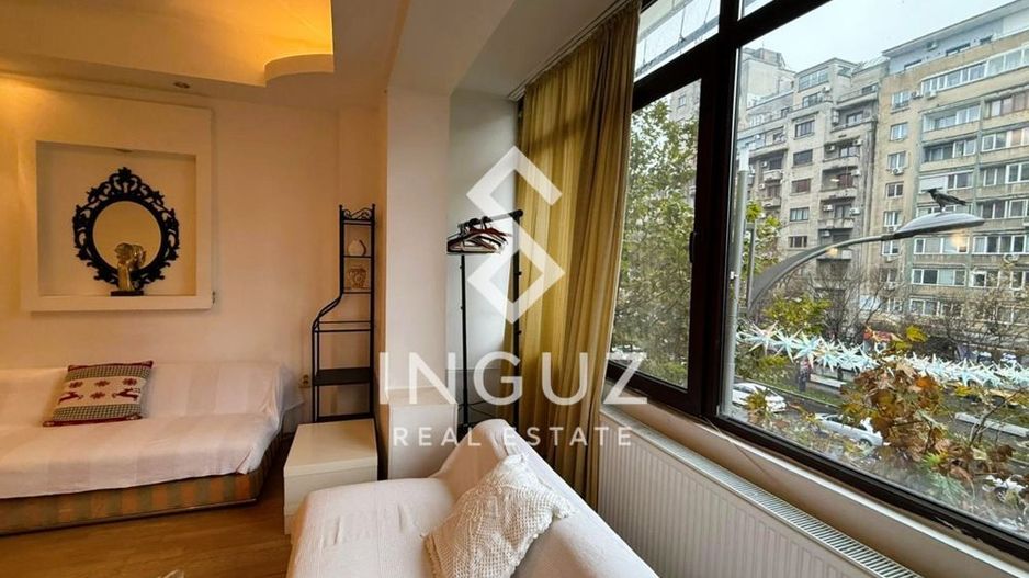 Apartament 3 camere de închiriat – Universitate (Ultracentral) - Poză 1