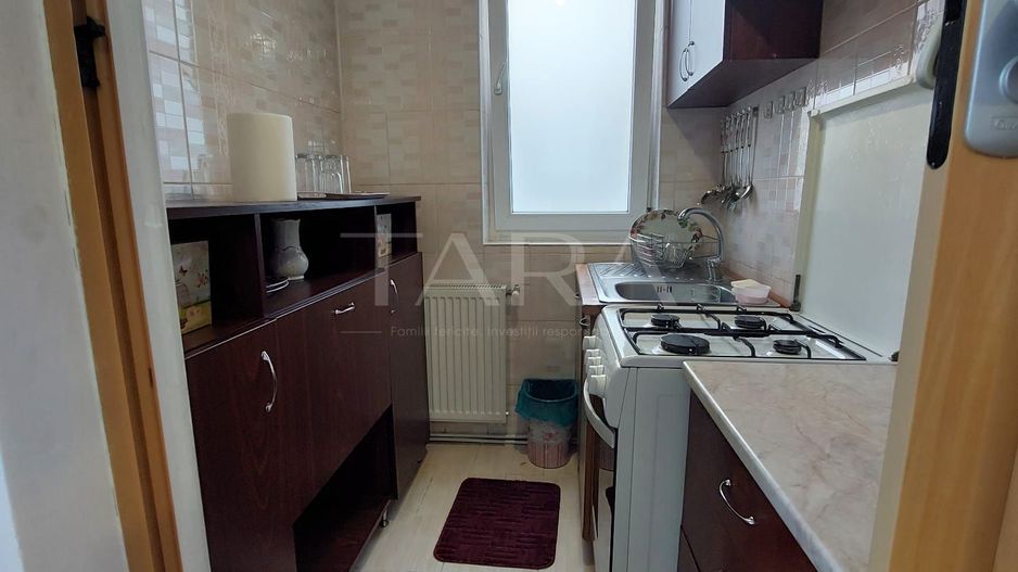 Apartament cu 2 camere, 43 mp, parter, renovat, langa Parcul Poligon. - Poză 2