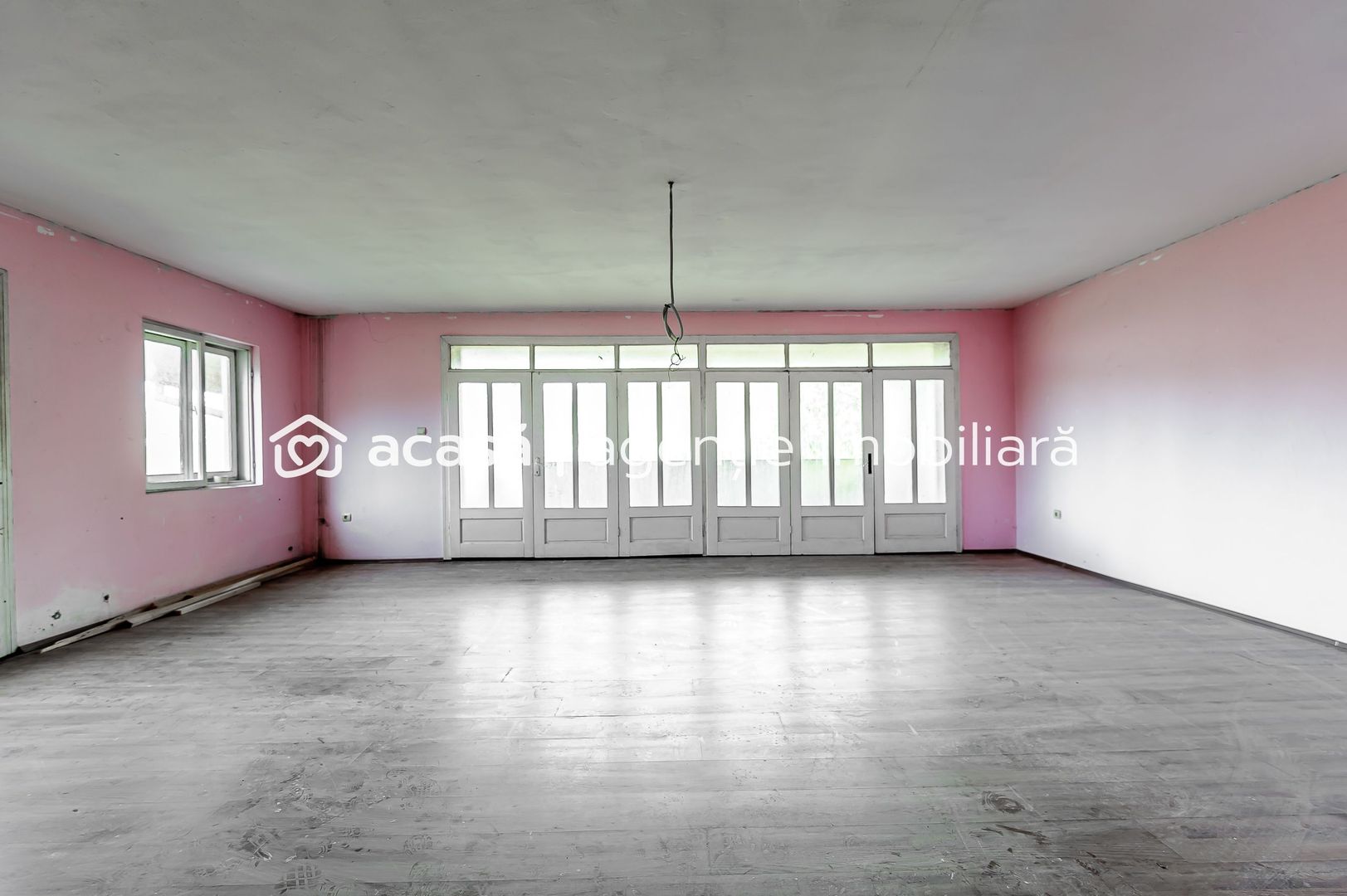 Casă în localitatea Miniș - Comision 0% la cumparare - Poză 15