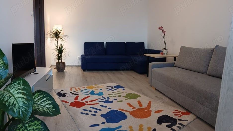 Inchiriez apartament 2 camere Piata Muncii cu parcare proprie - Poză 1