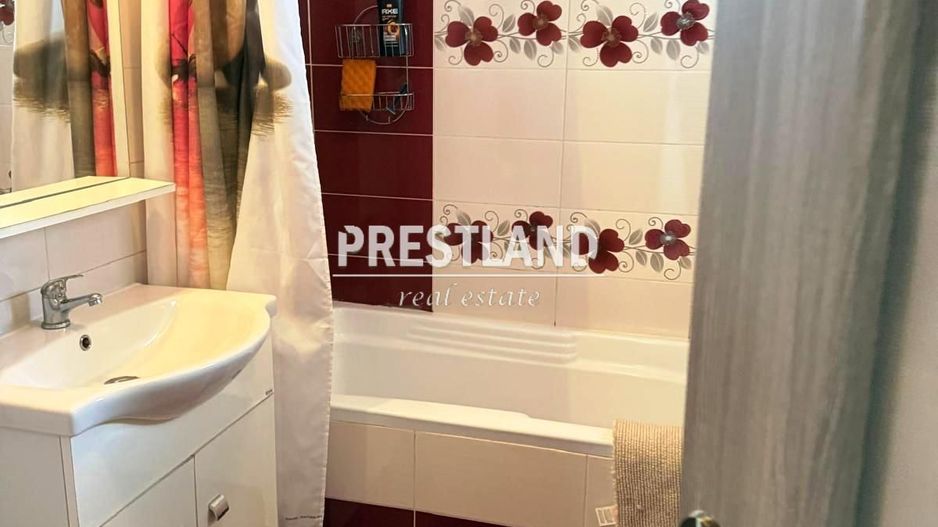 Inchiriez apartament cu 3 caomere, zona Cartierul Arhitecțior-Sibiu !! - Poză 4