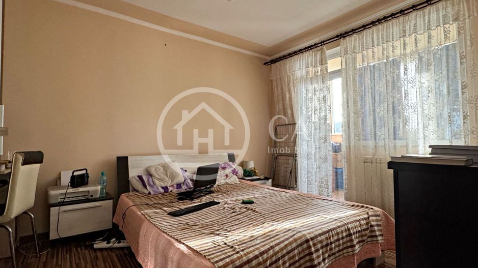 Apartament de vânzare cu 2 camere  în zona Cantemir, Oradea - Poză 3