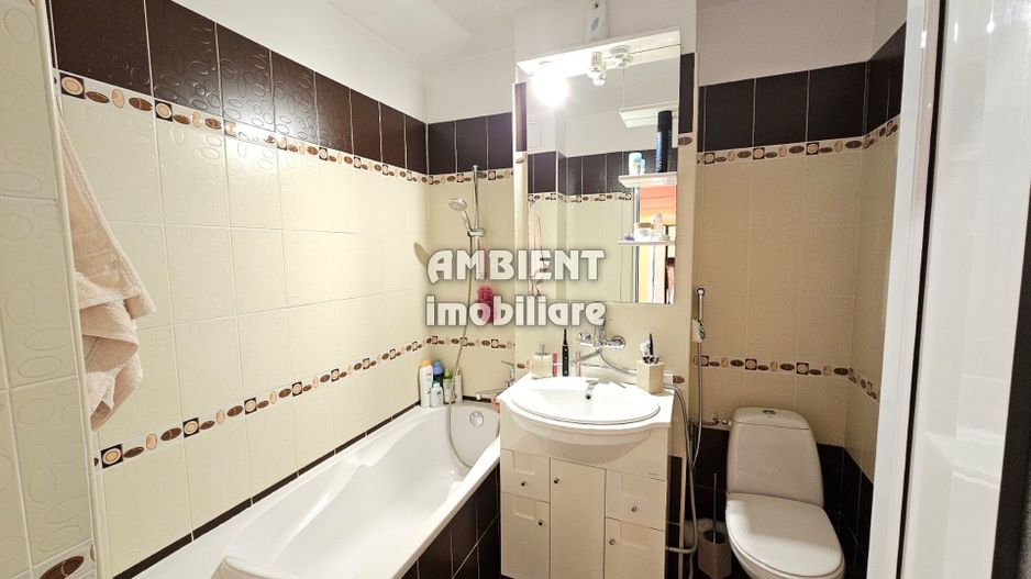 Apartament cu 2 camere, mobilat și utilat, zona TRAIAN; - Poză 7