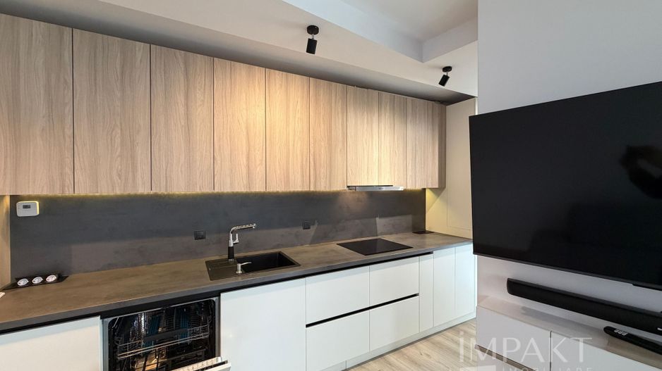 Apartament 3 camere cu priveliște spre parc – zona semicentrala - Poză 2