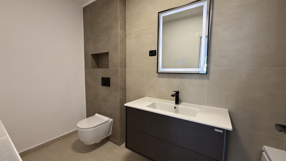 Apartament cu 2 camere in casa in Blumana, Brasov - Poză 20