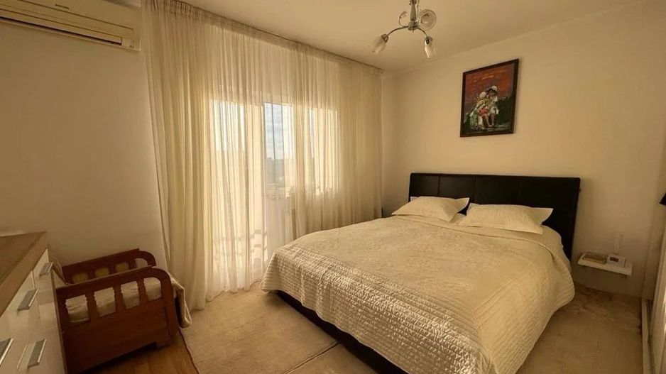 APARTAMENT DE LUX  & LOC PARCARE & BOXA  BLOC 1990 CENTRALA PROPRIE 13 SEPT - Poză 1