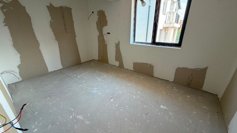 CASA INDIVIDUALA - 5 CAMERE, INCALZIRE PARDOSEALA , TEREN 420 COMIS 0% - Poză 3