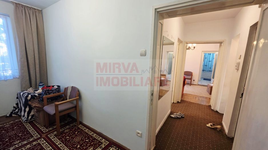 Vanzare apartament 3 camere, 54,99 mp, etaj 1/4, zona Democrației - Poză 8