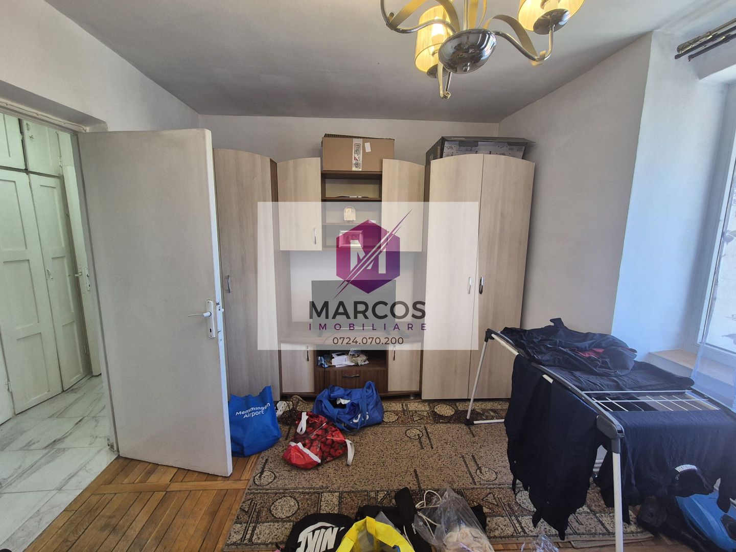 Vand apartament 1 camera Centru - Poză 1