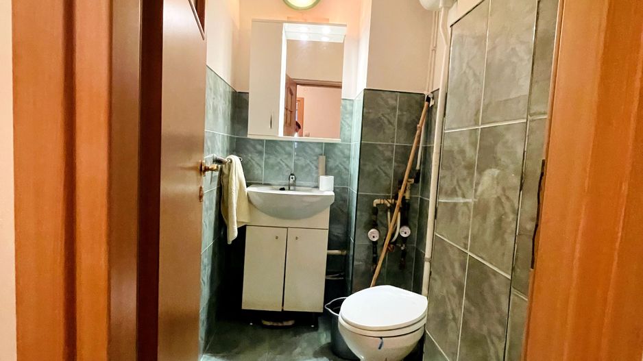 Apartament cu 3 camere DECEBAL - Poză 4