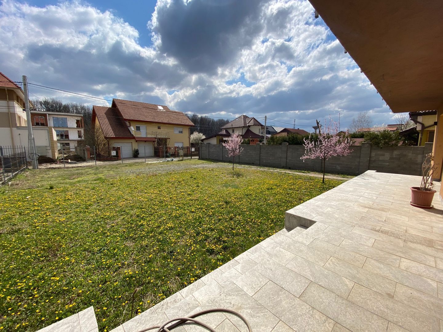 Casa In Dumbravita pretabila birouri sau alte activitati - Poză 1