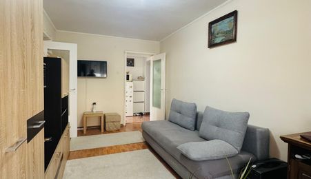 Apartament 2 camere etaj 3 Velenta