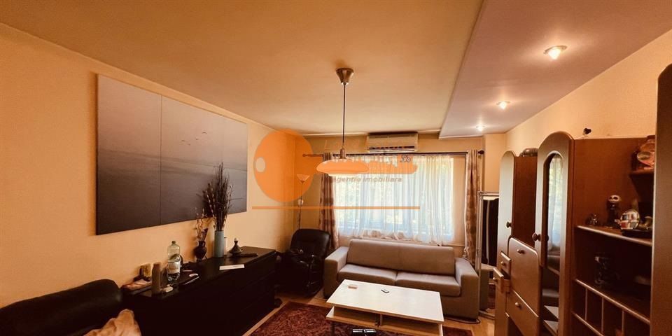 Apartament cu 3 cameer Pacii-Apusului - Poză 9