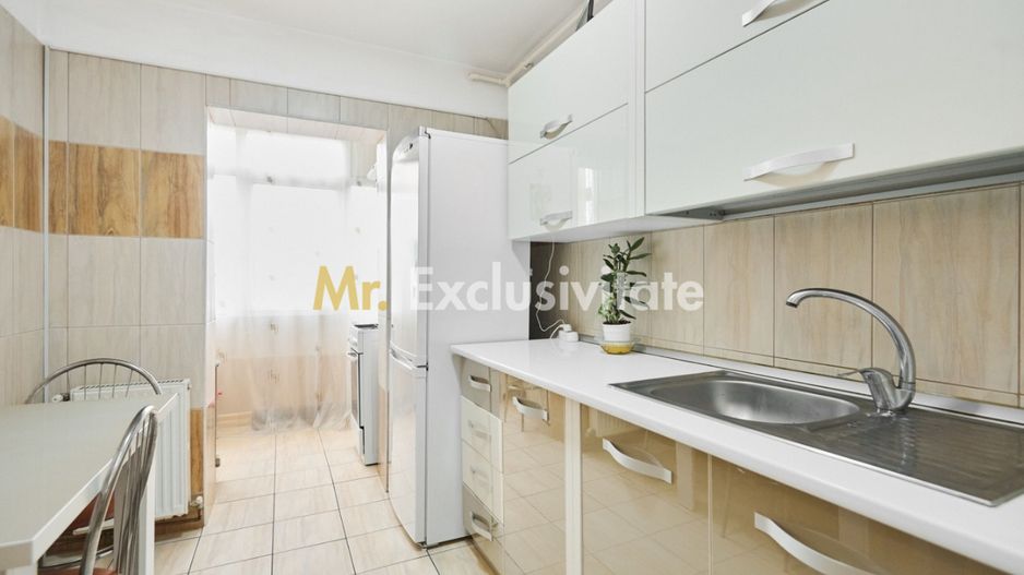 Apartament Mioveni , etajul 2 , decomandat ! - Poză 5