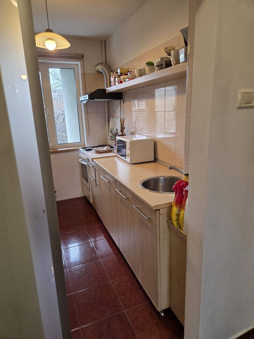 De vanzare apartament 3 camere Drumul Taberei - Poză 10