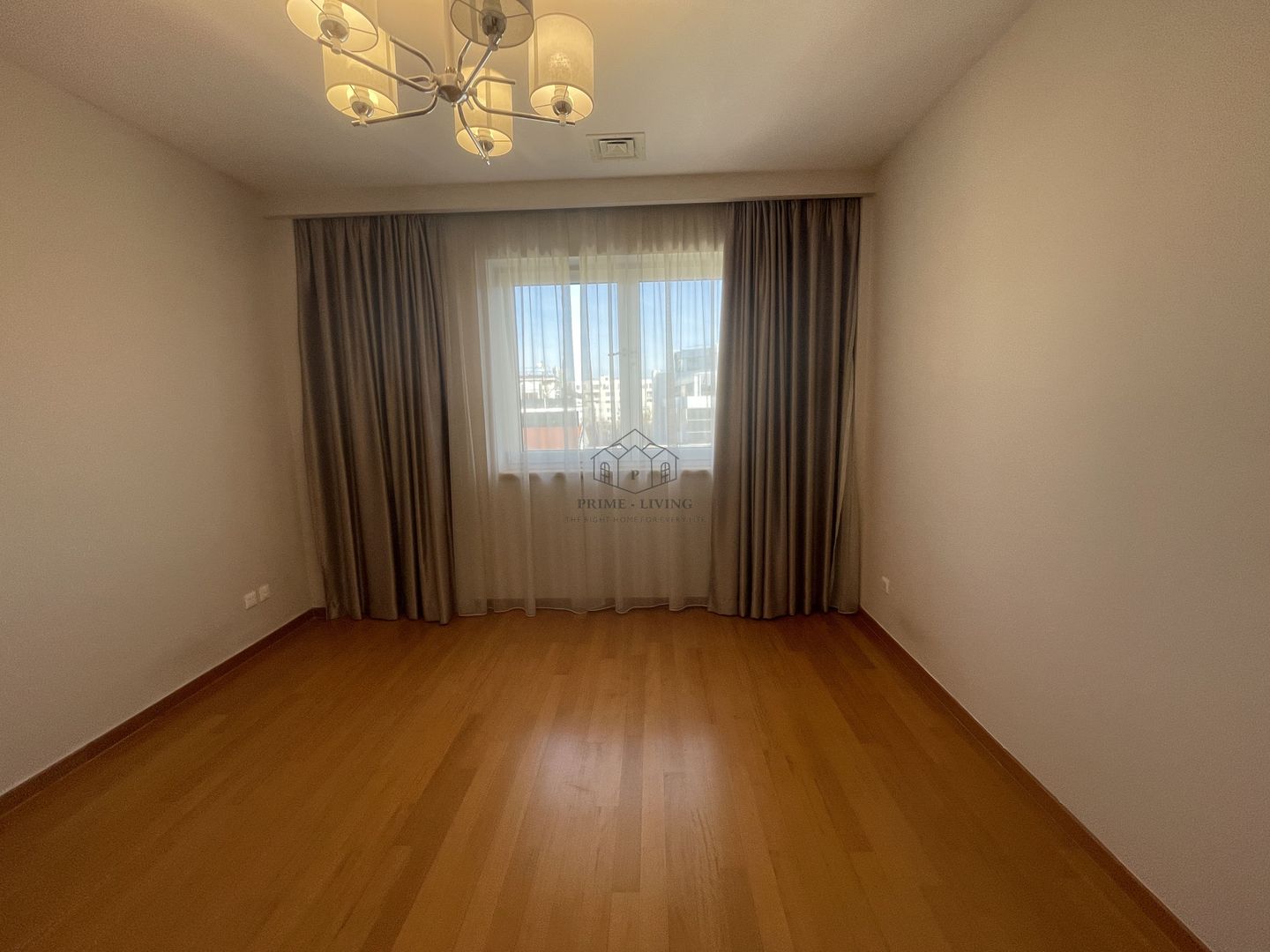PENTHOUSE SUPERB CU 4 CAMERE LA INCHIRIERE LANGA PARCUL HERATSRAU - Poză 5
