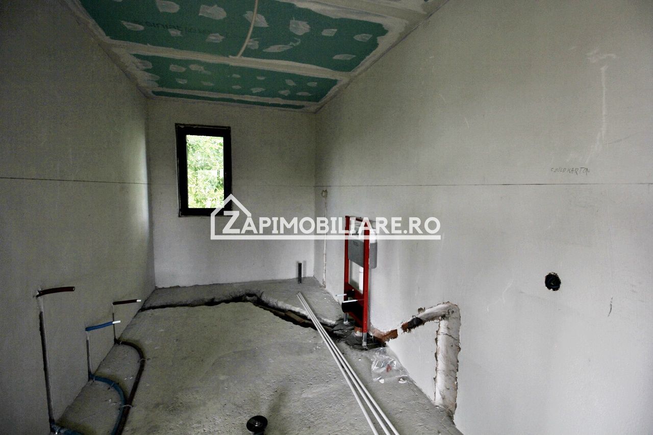 Casa 5 camere pe 1 nivel cu garaj si gard 176mp,1400mp teren - Poză 4