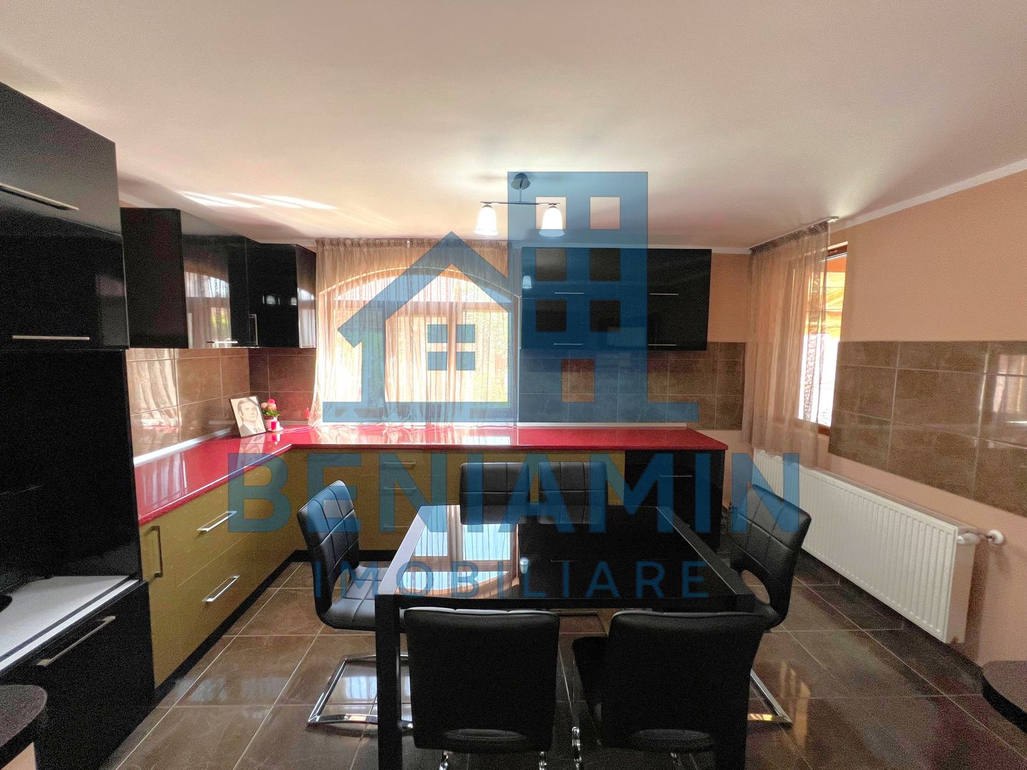 5 Dormitoare-2 bucatari-3 bai-Living-Toate utilitatile-Popoveni - Poză 4